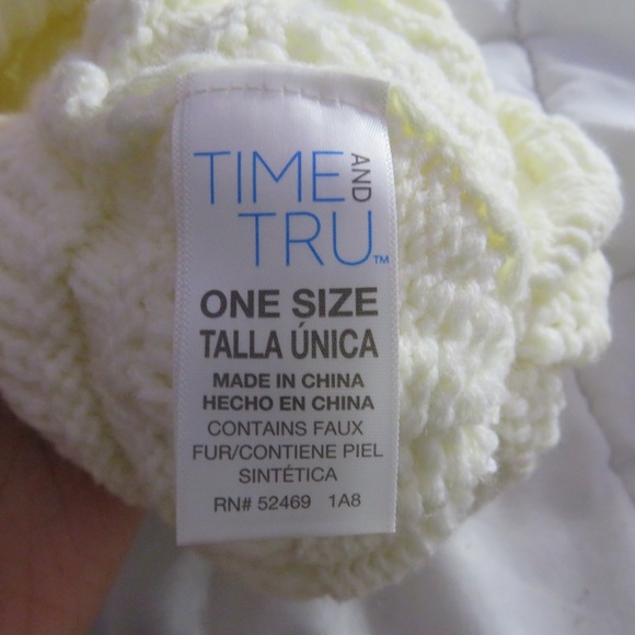 Neve Worn before Pom Pom beanie 💖 - Picture 4 of 4